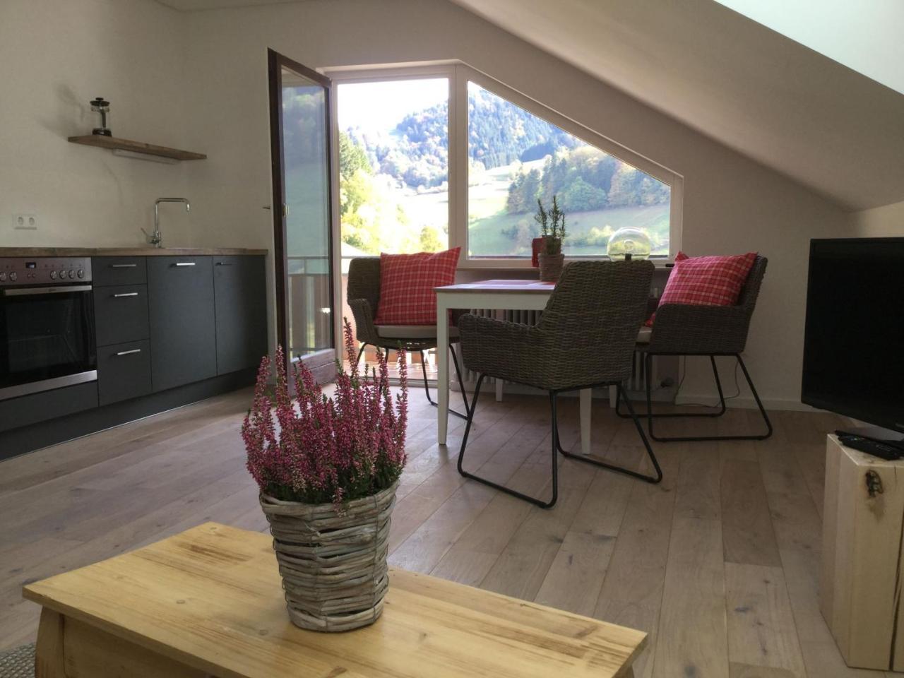 شقة Erikas Haus Münstertal المظهر الخارجي الصورة